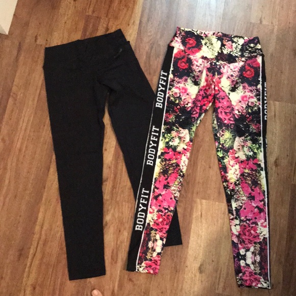Set of 2 Workout pants - Picture 1 of 6